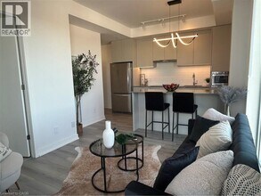 510-3079 TRAFALGAR Road in Oakville, ON - Building Photo - Building Photo