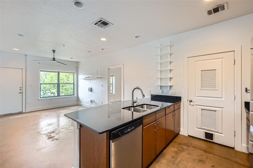 1807 Poquito St, Unit 39 in Austin, TX - Building Photo