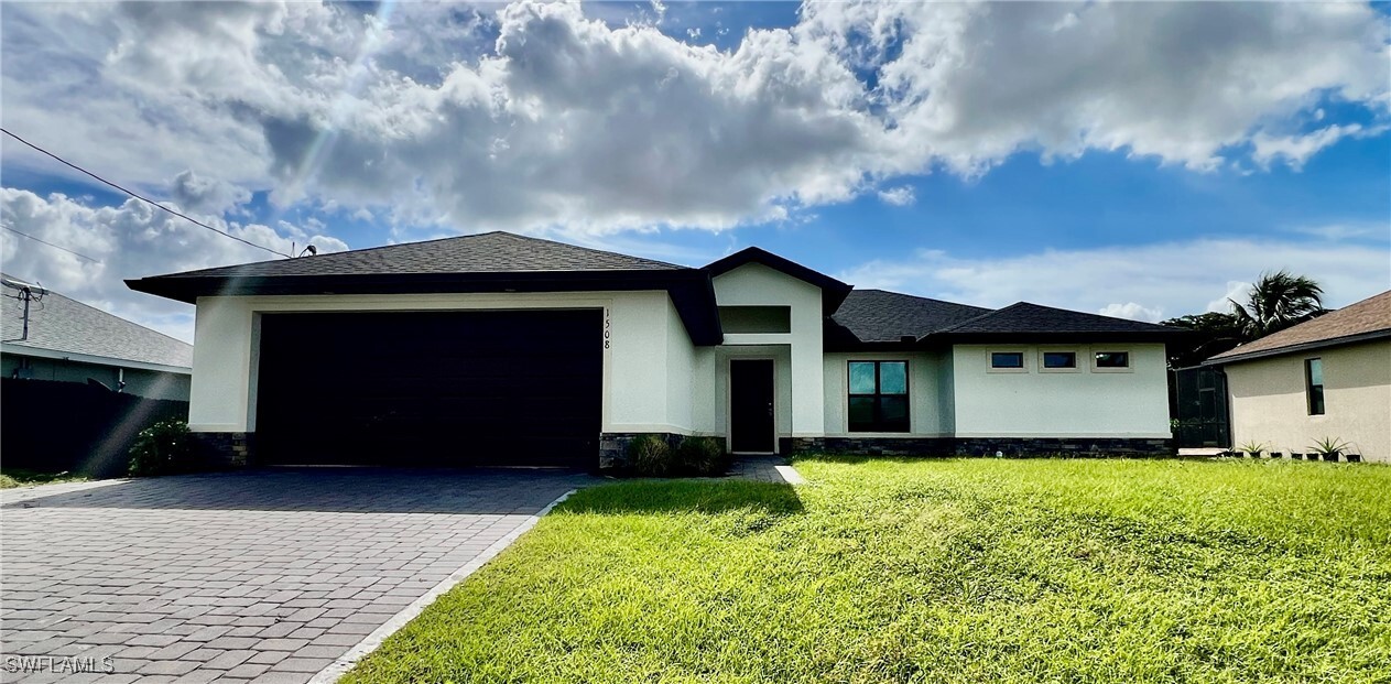 1508 S Gator Cir in Cape Coral, FL - Building Photo