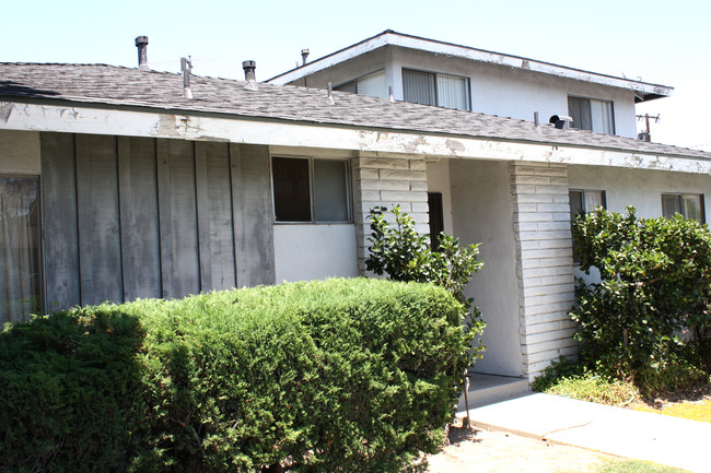 Alta Terrace in La Habra, CA - Building Photo - Building Photo