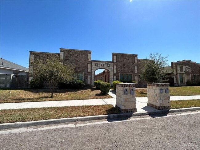 14 Primrose Ave in Edinburg, TX - Building Photo - Building Photo