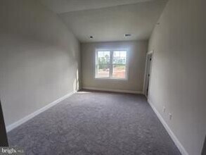 328 Foxtail Ln in Chalfont, PA - Foto de edificio - Building Photo