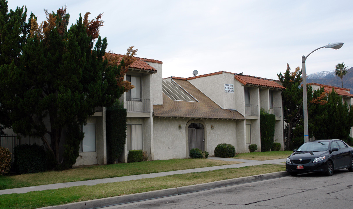 3908 Lugo Ave in San Bernardino, CA - Building Photo