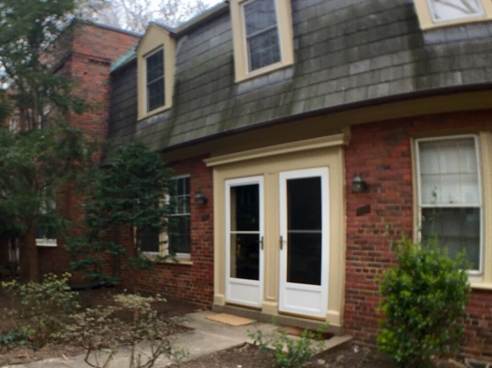1303 S Barton St in Arlington, VA - Building Photo