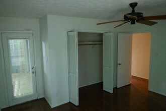 402 Tuxworth Cir, Unit 402 Tuxworth Circle in Decatur, GA - Building Photo - Building Photo