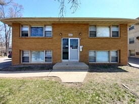 5141 University Ave NE, Unit 4