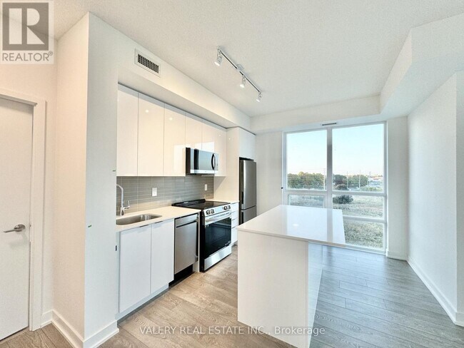 225 Malta Ave. in Brampton, ON - Building Photo - Building Photo