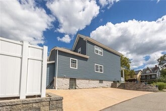 242 Bigham St in Pittsburgh, PA - Building Photo - Building Photo