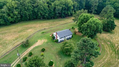 18136 Pepmeier Hill Rd in Woodford, VA - Building Photo - Building Photo