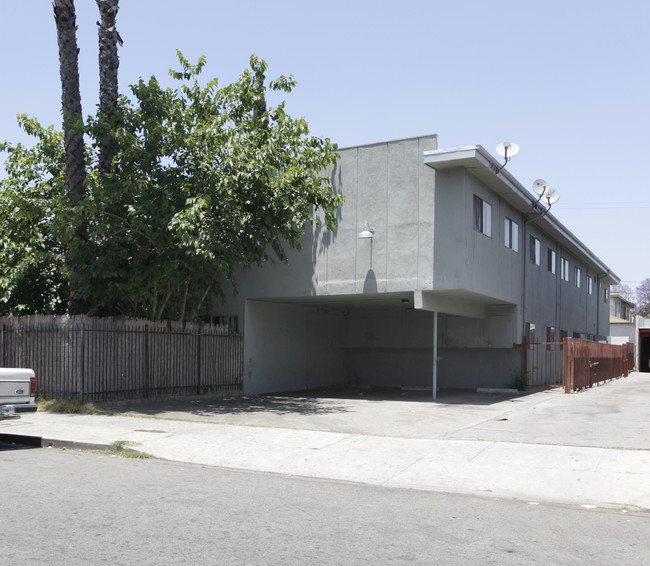 11429 Hatteras St in North Hollywood, CA - Foto de edificio - Building Photo