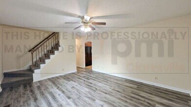 3388 Oak Park Dr in Clarksville, TN - Building Photo - Building Photo