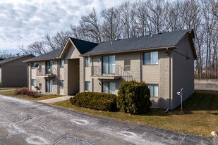 Glenwood Apartments in Clinton Township, MI - Building Photo