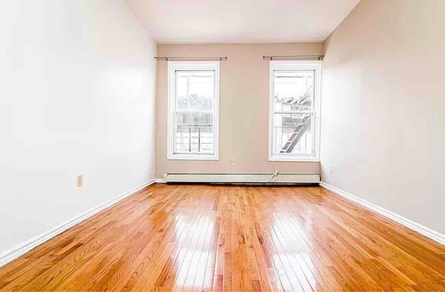 441 Hart St in Brooklyn, NY - Building Photo - Building Photo