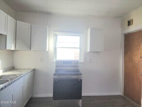 1008 Helderberg Ave in Schenectady, NY - Building Photo - Building Photo