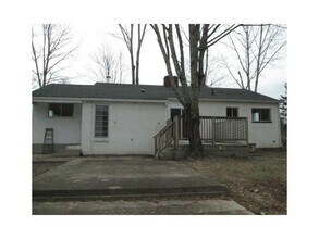 180 Kingstown Rd in Richmond, RI - Building Photo - Building Photo
