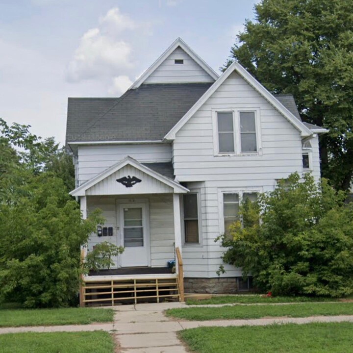 510 Mather St, Unit 1- Upper in Green Bay, WI - Foto de edificio