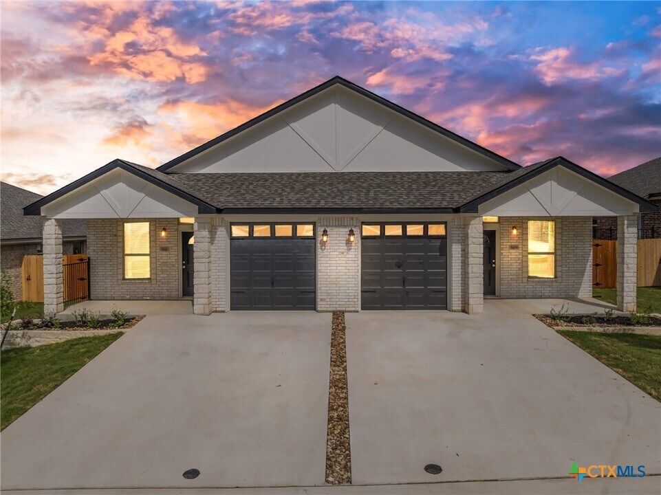 5111 Rose Petal Ct in Killeen, TX - Foto de edificio