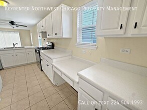 790 Wedgewood Cir in Lake In The Hills, IL - Building Photo - Building Photo