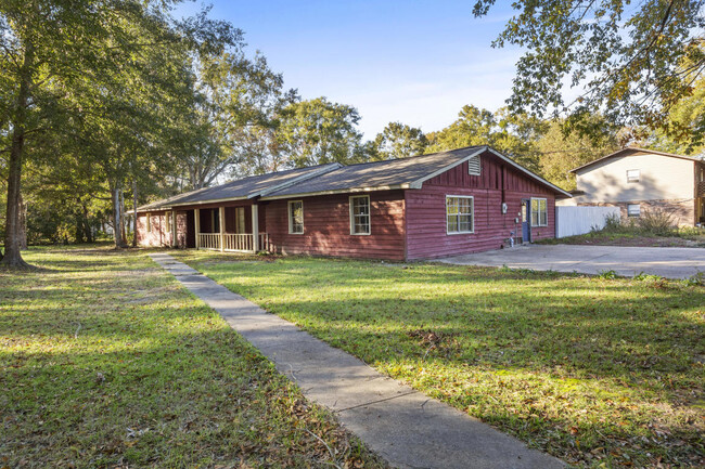 7720 Fountainbleau Rd in Ocean Springs, MS - Building Photo - Building Photo