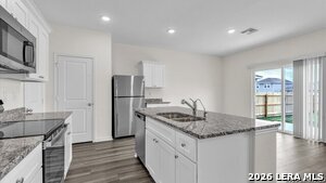 7730 Fox Xing in San Antonio, TX - Building Photo - Building Photo