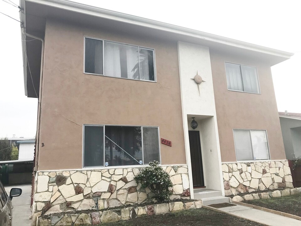 4456 W 115th St, Unit B in Hawthorne, CA - Foto de edificio