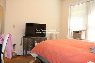 89 Trowbridge St, Unit 23 in Cambridge, MA - Foto de edificio - Building Photo