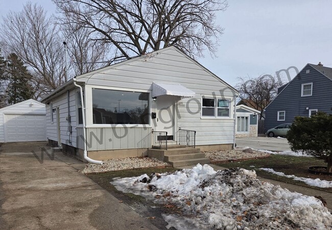 property at 2000 39th St