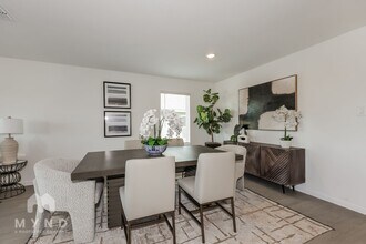 2741 Mistwood Dr in Fort Worth, TX - Foto de edificio - Building Photo