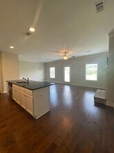 1716 Lincoln Dr in Watkinsville, GA - Foto de edificio - Building Photo