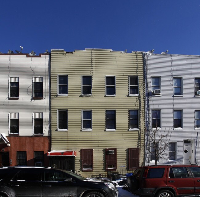 231 Irving Ave in Brooklyn, NY - Building Photo - Building Photo