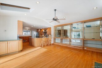 48 Madison Rd in Scarsdale, NY - Building Photo - Building Photo