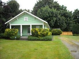 6921 211th Pl NE in Arlington, WA - Building Photo