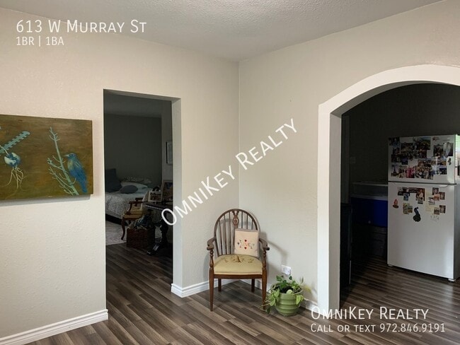 613 W Murray St in Denison, TX - Building Photo - Building Photo