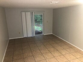 39328 Greenmeadow Dr