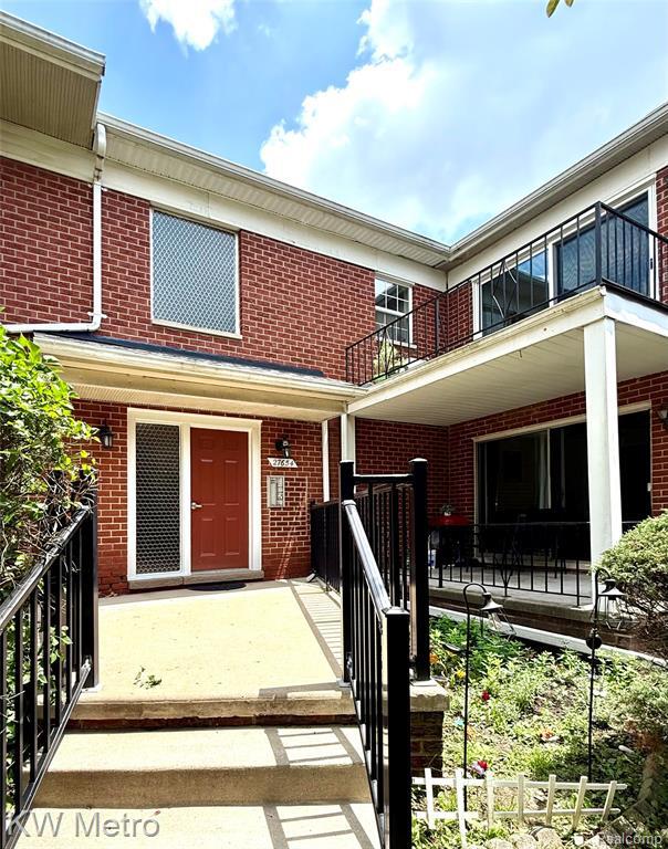 property at 27654 Echo Valley W