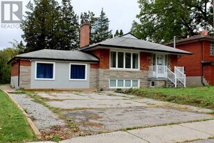 23 Wedgewood Dr in Toronto, ON - Building Photo