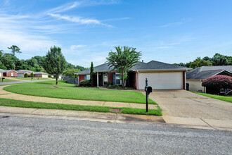 2001 Cross Cir in Tuscaloosa, AL - Building Photo - Building Photo