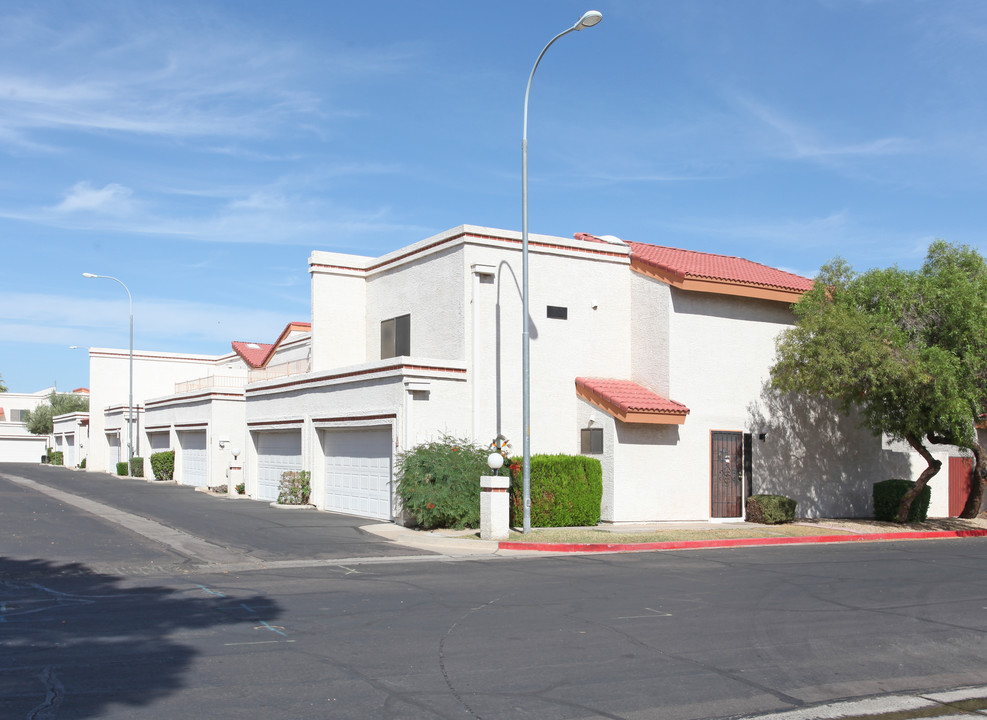 Por Of Fountain Shadows in Glendale, AZ - Building Photo