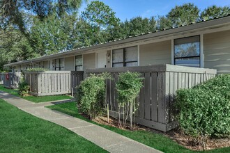 West Park Village in Pensacola, FL - Building Photo - Building Photo