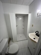 33 W Commerce St, Unit # B in Chambersburg, PA - Building Photo - Building Photo