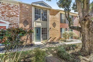 4410 T C Jester Blvd in Houston, TX - Building Photo