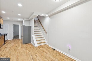 1931 N Uber St in Philadelphia, PA - Building Photo