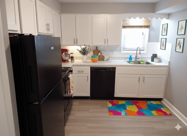 Colonial Court Apartments in Buffalo, NY - Foto de edificio - Building Photo