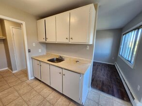 15 Reading Crescent in Saint John, NB - Building Photo - Building Photo