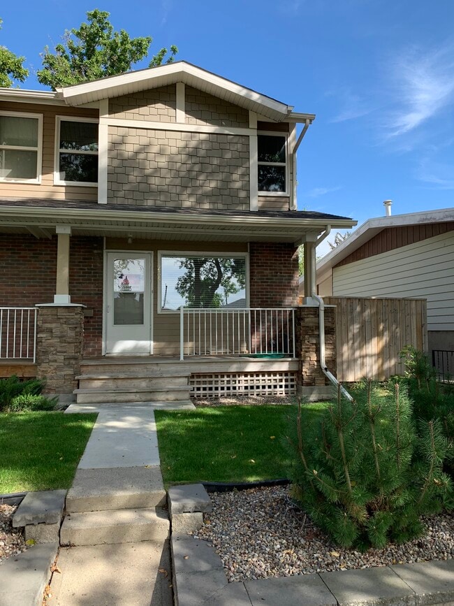 property at 235 28 St S