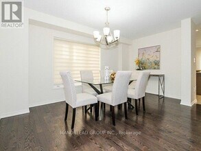 17 Raithby Cres in Ajax, ON - Building Photo - Building Photo