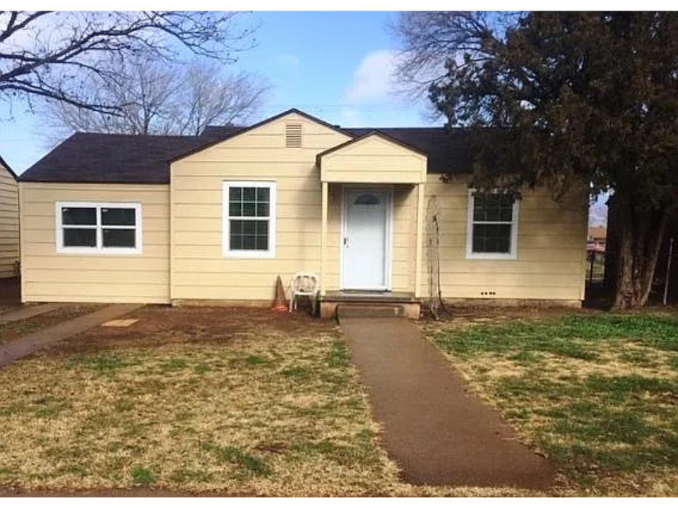 2704 2nd Pl in Lubbock, TX - Building Photo