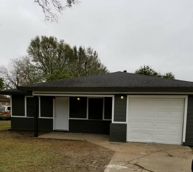 property at 2911 Ave G
