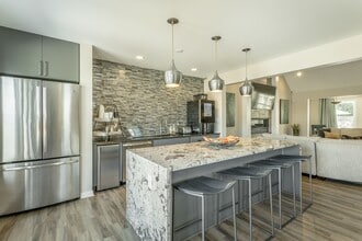 Hawthorne at Lily Flagg in Huntsville, AL - Building Photo - Building Photo