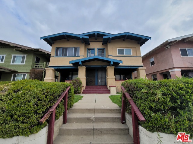property at 2932 1/2 Normandie Ave